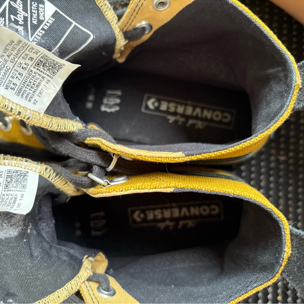 Converse Army green and Black High-Top Sneakers - Picture 8 of 8